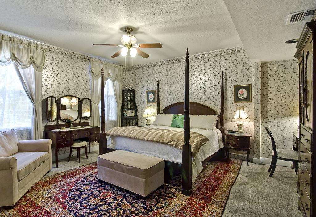 Rose Manor Bed & Breakfast New Orleans Room photo